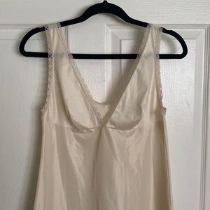 ✨VINTAGE✨ Nightgown